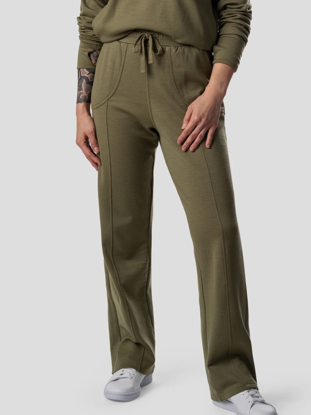NWT DUCK CAMP Barton Fleece Pant
Military Green
Size XS
